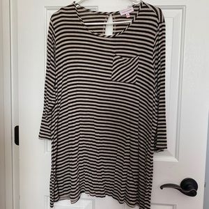 Striped split-back top